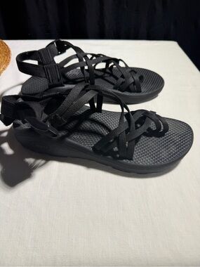 Chaco Women's Black Strappy Sandals - Secure Webbing Design